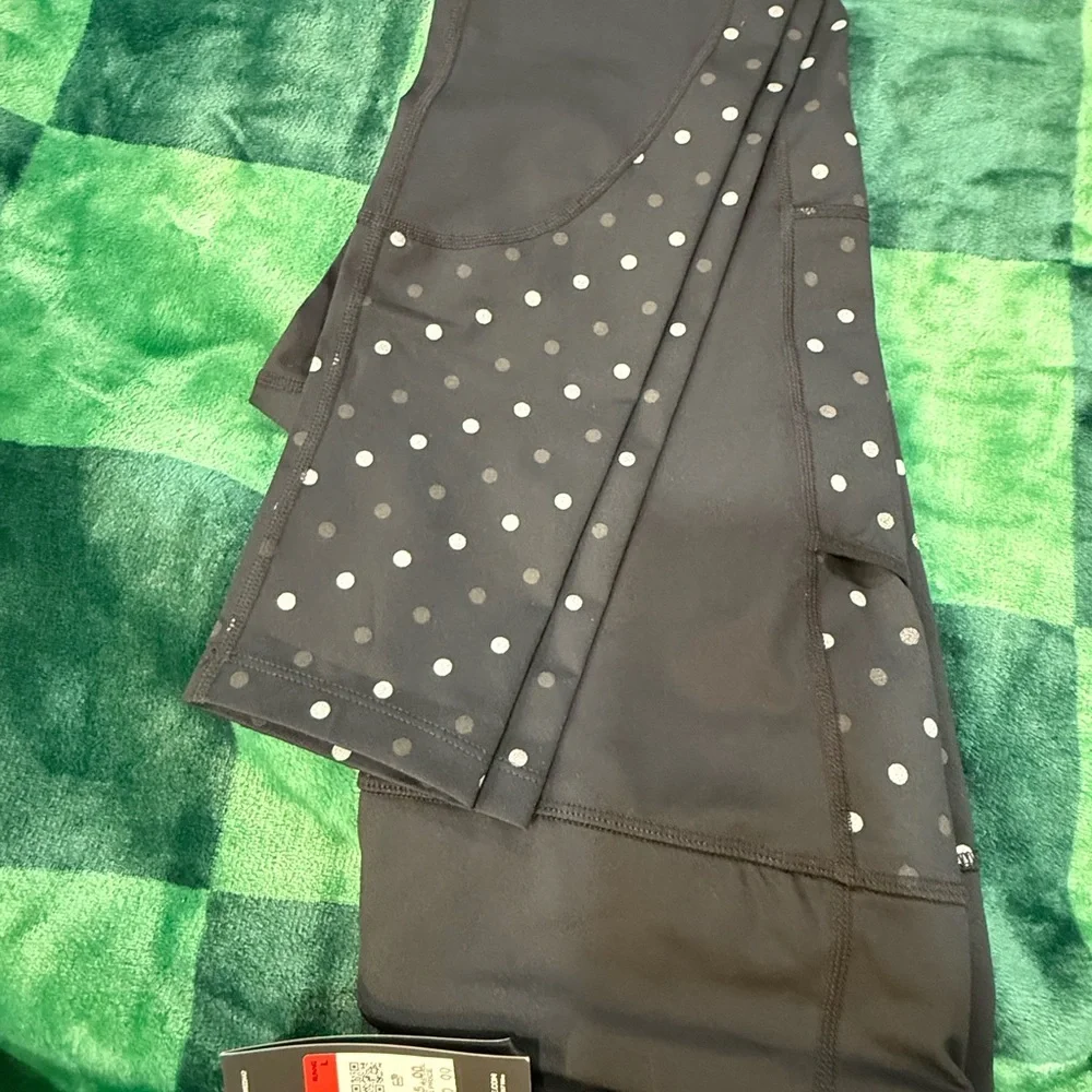 Nike Black Leggings - Picture 9 of 9